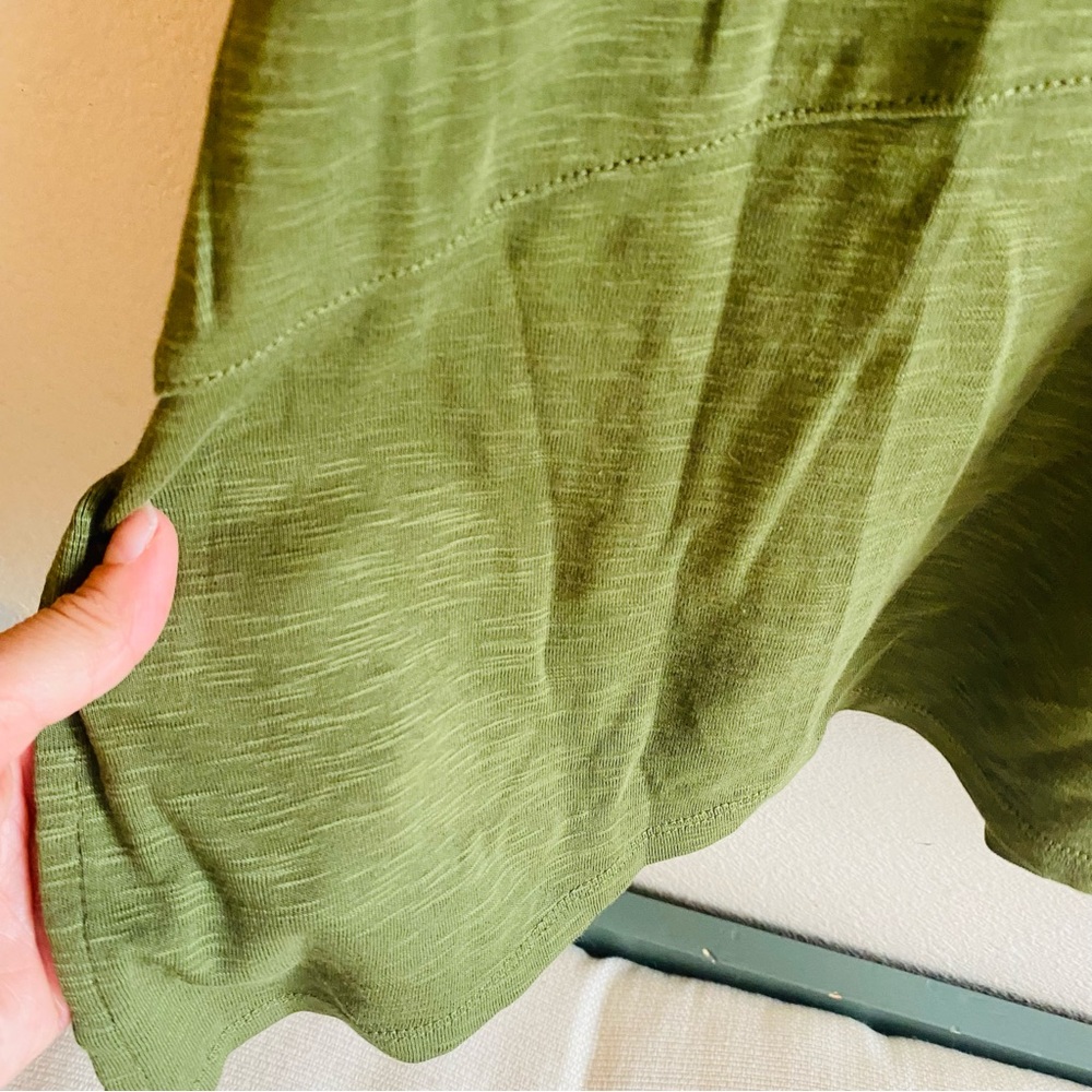J.Jill 100% Pima Cotton Sage Green Dipped Hem Tunic XS - Picture 4 of 6